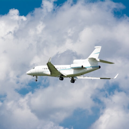 С авиаперелетом