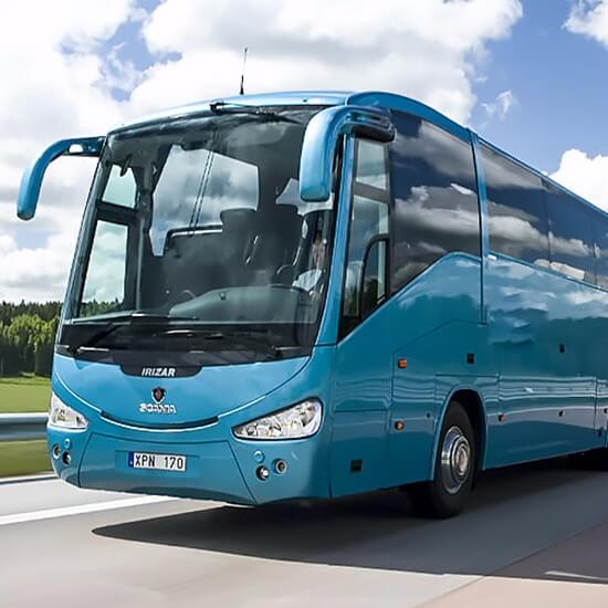 На автобусе