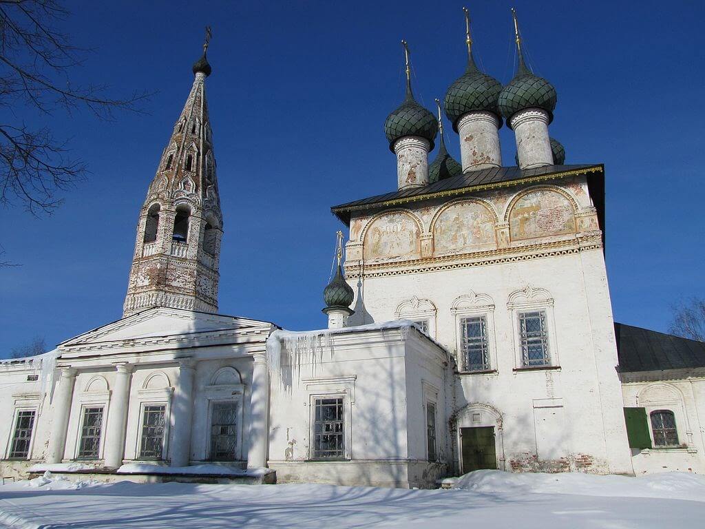 Новый год в Костроме, 4 дня - тур по маршруту Лаврово - Нерехта - Кострома  - Сумароково. Описание экскурсии, цены и отзывы.