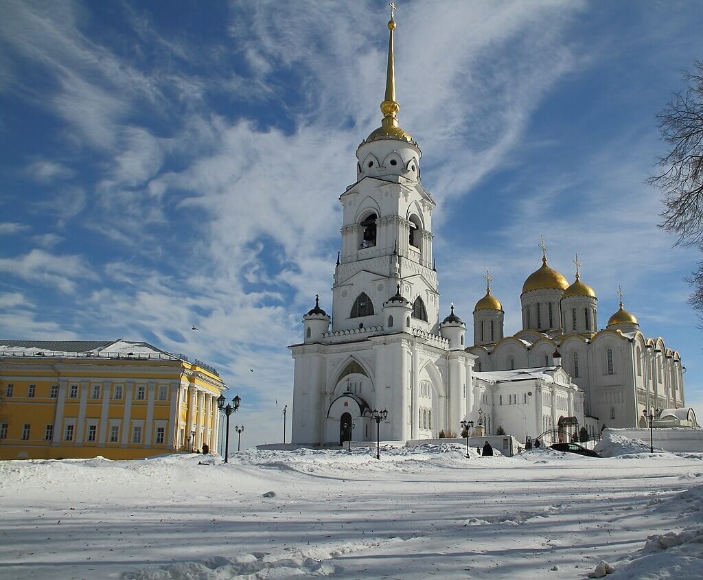 Новый год во Владимире - тур на 3 дня по маршруту Суздаль - Владимир.  Описание экскурсии, цены и отзывы.