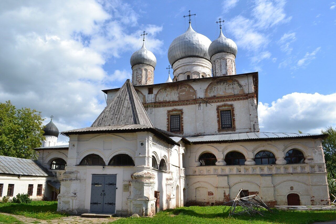 Великий Новгород – Псков – Изборск – Печоры – Пушкинские Горы, 3 дня (для  школьных групп) - тур. Описание экскурсии, цены и отзывы.