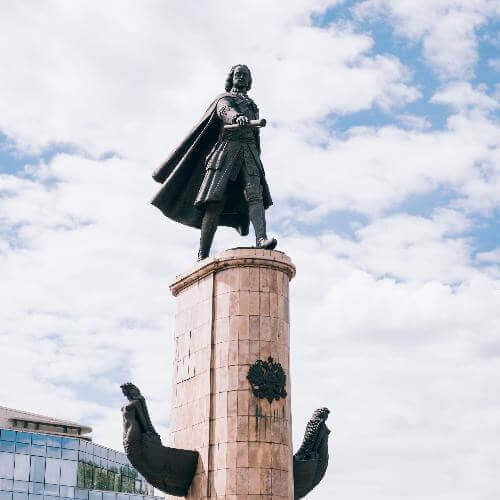 Памятник Петру Великому. Фото: Центр туризма «Липецкая Земля»