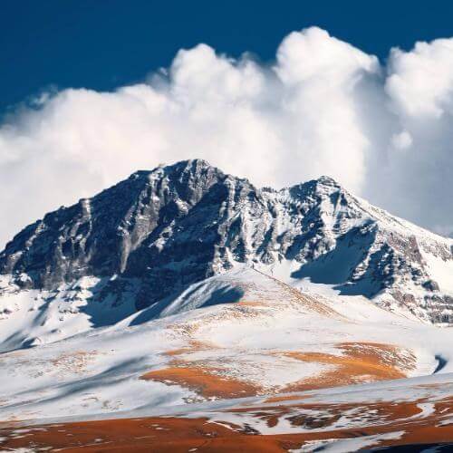 Гора Арагац. Фото: Hayk Barseghyan Photographer, CC BY-SA 4.0 https://creativecommons.org/licenses/by-sa/4.0, via Wikimedia Commons