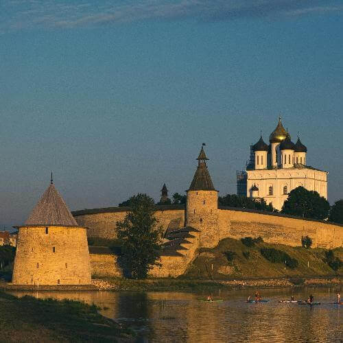 Фотограф: Илья Прохоров: https://www.pexels.com/ru-ru/photo/8922960/