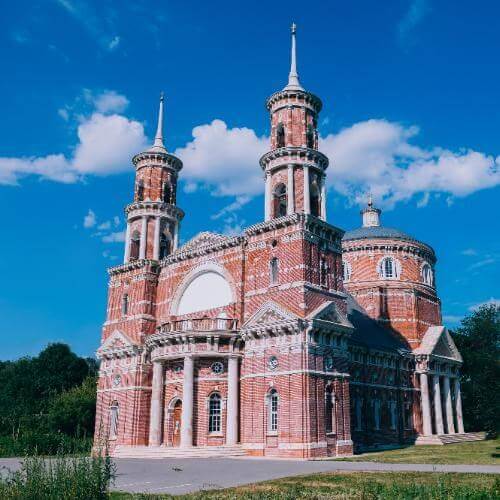Церковь Владимирской иконы Божией Матери в селе Баловнево. Фото: Центр туризма «Липецкая Земля»