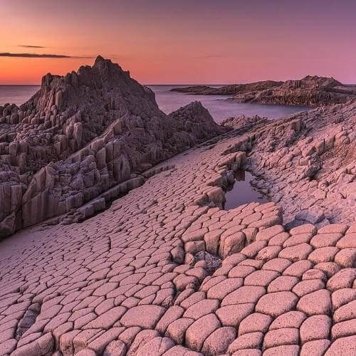         Мыс Столбчатый. Фото: Екатерина Васягина, CC BY-SA 4.0 https://creativecommons.org/licenses/by-sa/4.0, via Wikimedia Commons    