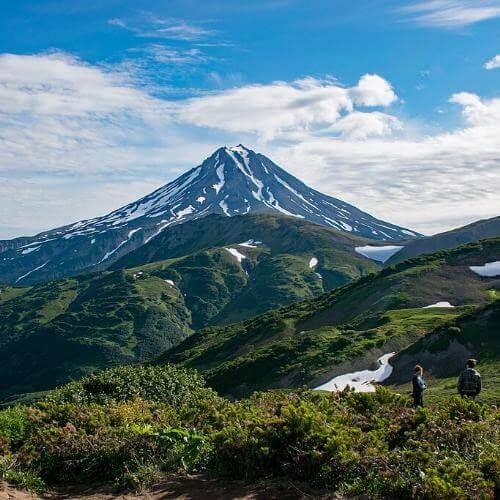 Вилючинский вулкан. Фото: Алексей Чернышев1, CC BY-SA 4.0 https://creativecommons.org/licenses/by-sa/4.0, via Wikimedia Commons