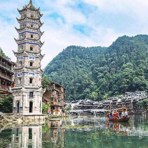 Image by Kira Phạm from Pixabay