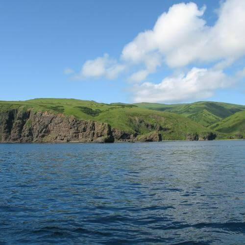 Moneron Island. Фото: xanderallek, CC BY-SA 2.0 https://creativecommons.org/licenses/by-sa/2.0, через Викисклад