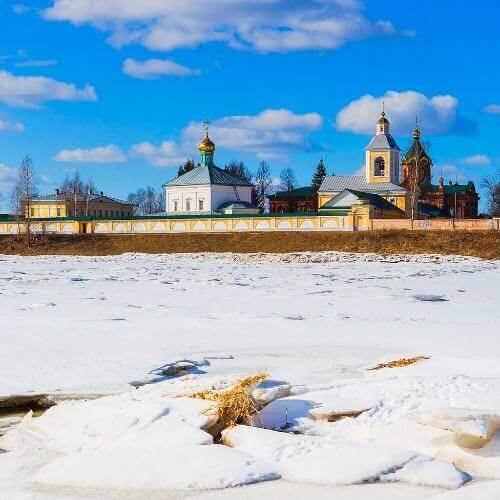 Монастырь Свято-Духов. Фото: Olga1969, CC BY-SA 4.0 https://creativecommons.org/licenses/by-sa/4.0, via Wikimedia Commons