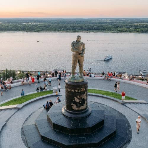 Памятник Валерию Чкалову. Фото: АНО «Центр 800». Фотограф: Дима Четыре