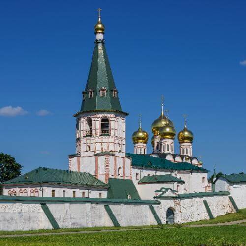 A.Savin, FAL, via Wikimedia Commons