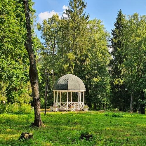 Фото: Усадьба Спасское-Куркино, автор: Kotjara kamenskaja, CC BY-SA 4.0 https://creativecommons.org/licenses/by-sa/4.0, via Wikimedia Commons