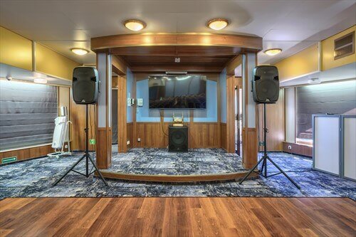 Конференц-зал