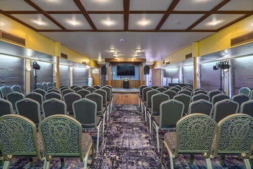 Конференц-зал