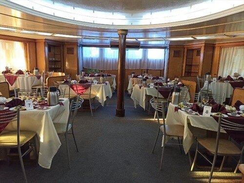 Ресторан на главной палубе