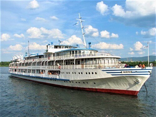 Теплоход «В.Чкалов»