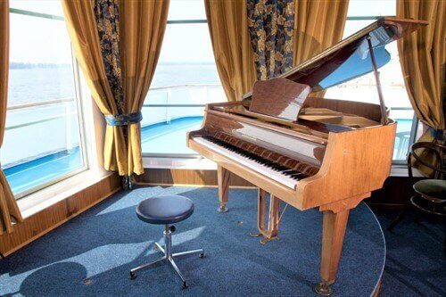 Музыкальный салон / Бар «Панорама»