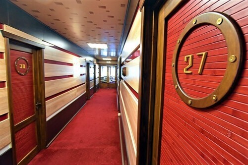 Коридор на средней палубе