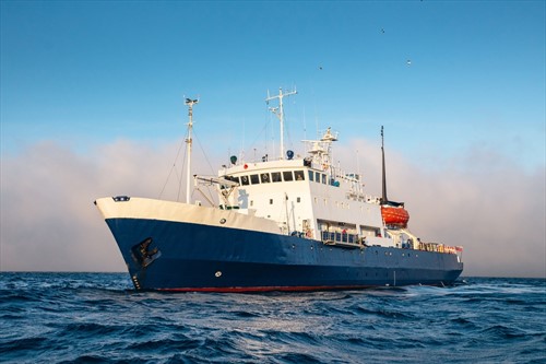 Теплоход «Академик Шокальский»