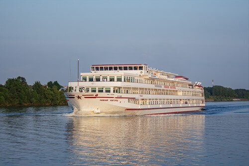 Теплоход «Нижний Новгород»
