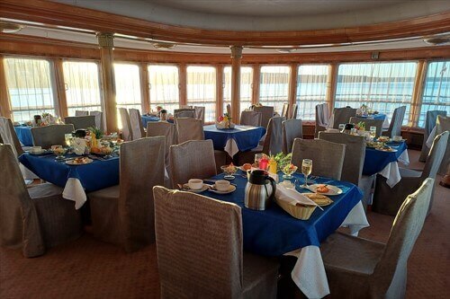 Верхний салон питания