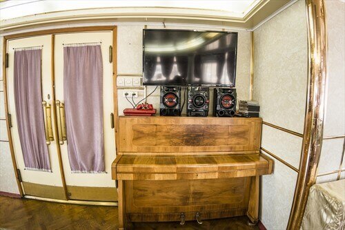 Музыкальный салон