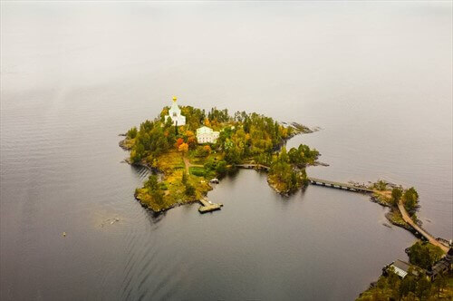 Святые обители