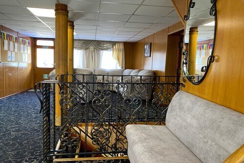 Холл средней палубы