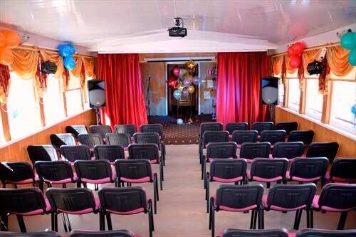 Концертный зал на шлюпочной палубе