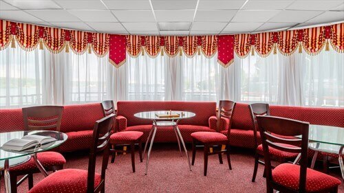 Панорамный салон