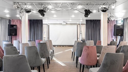 Концертный зал