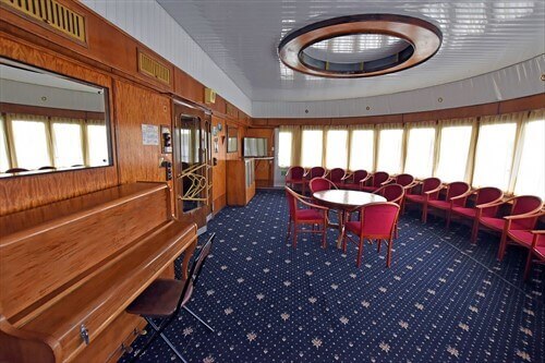 Музыкальный салон