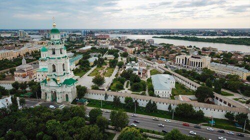 В край "каспийской розы"