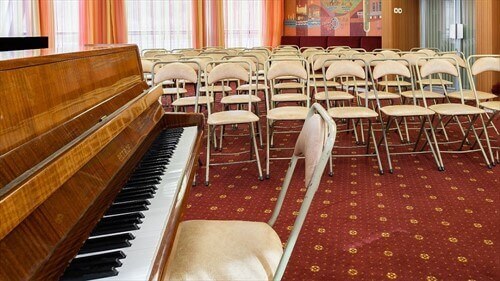 Музыкальный салон