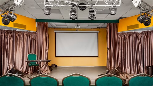 Концертный зал