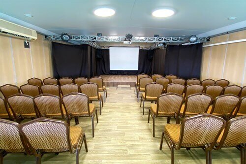 Концертный зал