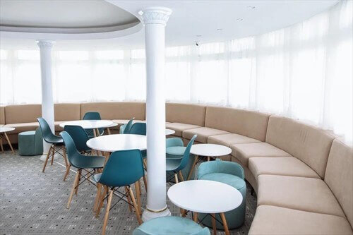 Читальный салон / Бар