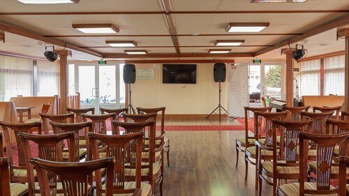 Конференц-зал