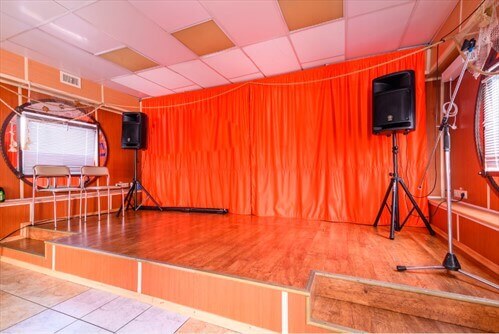 Концертный зал