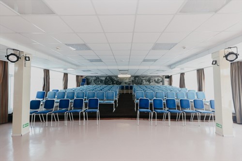 Конференц-зал