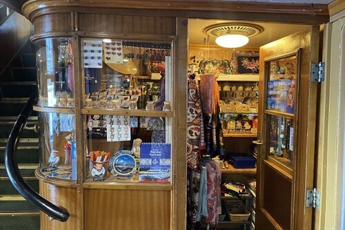 Сувенирный киоск