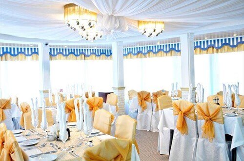 Ресторан на средней палубе