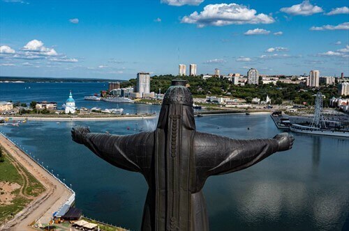 Край ста тысяч песен