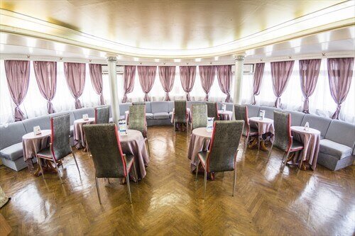 Музыкальный салон